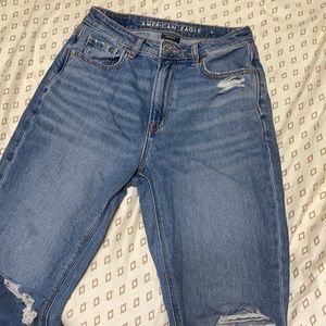American eagle jeans size 4 regular.